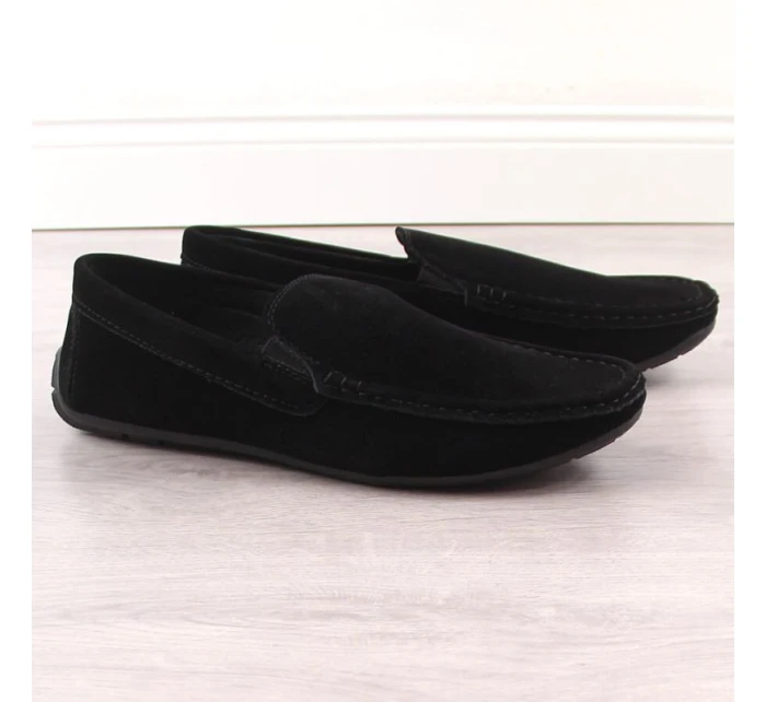 Pánské semišové prolamované mokasíny černé model 21904542 Pánské semišové prolamované mokasíny černé model 21904542