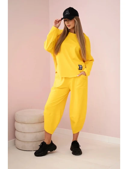Bavlněná mikina kalhoty set tmavě žlutá Bavlněná mikina kalhoty set tmavě žlutá