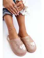 Lesklé dámské pantofle růžové model 21641371 - Boto Lesklé dámské pantofle růžové model 21641371 - Boto