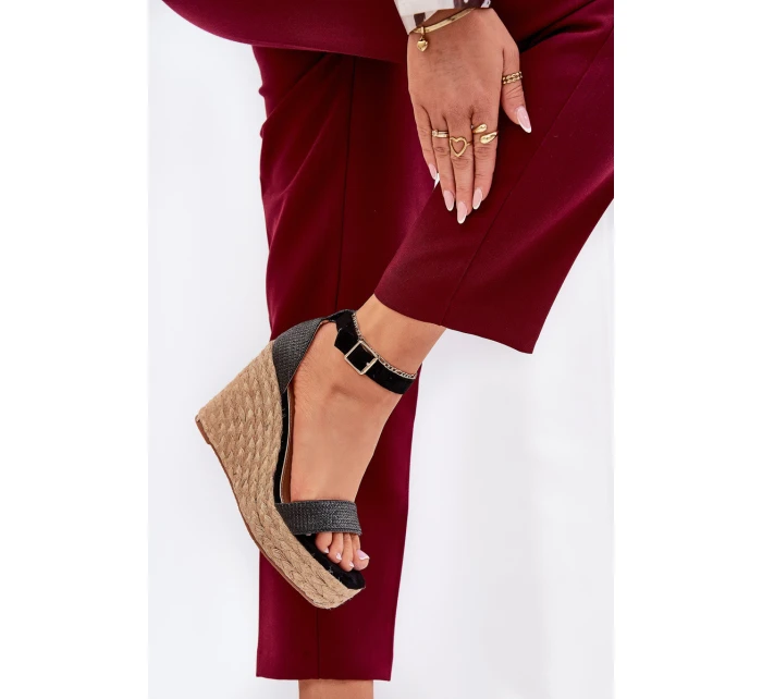 Dámské Sandály Na Klínu S Pleteninou Černé Adelio Dámské Sandály Na Klínu S Pleteninou Černé Adelio