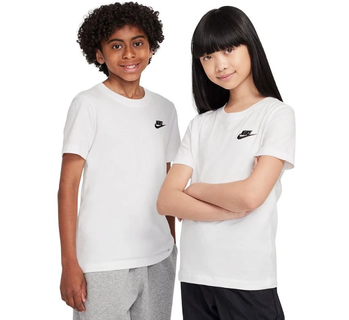 Dětské tričko Nike Sportswear bílé FZ5177 100 Dětské tričko Nike Sportswear bílé FZ5177 100