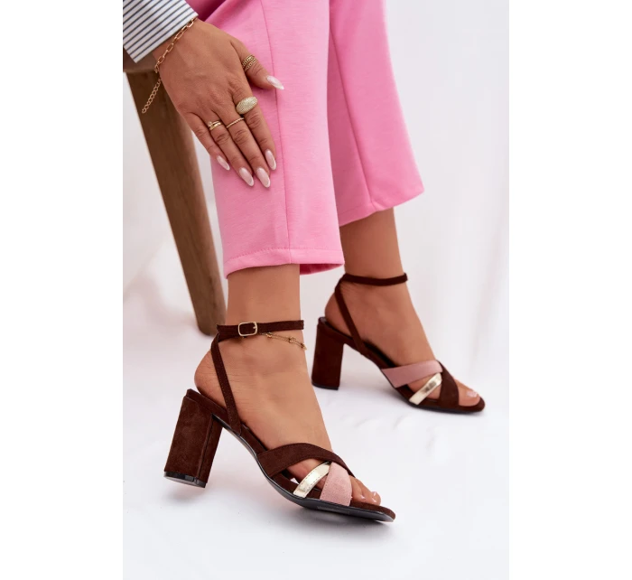 Dámské sandály na podpatku s pásky Eko semišové čokoládové model 21937481 - Boto