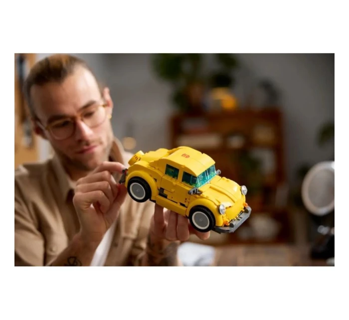 LEGO 10338 ICONS Čmelák