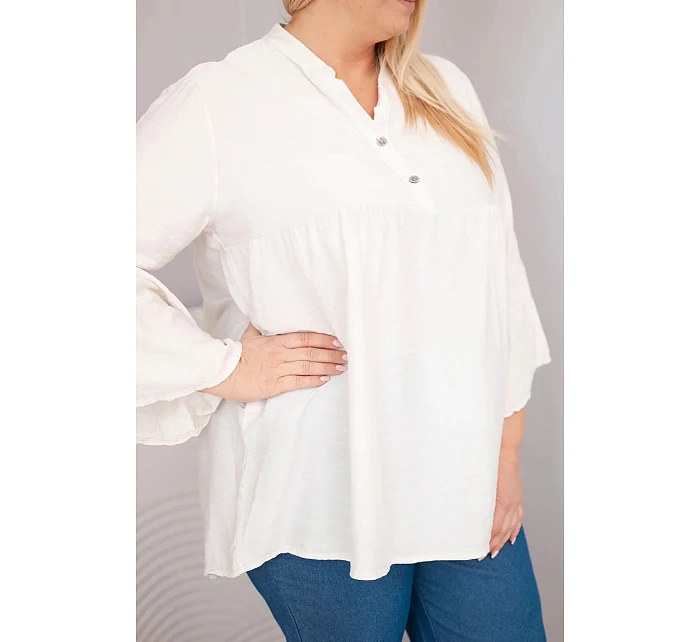 Dámská viskózová halenka Plus Size s model 22043152 rukávem a výstřihem do V béžová - K-Fashion