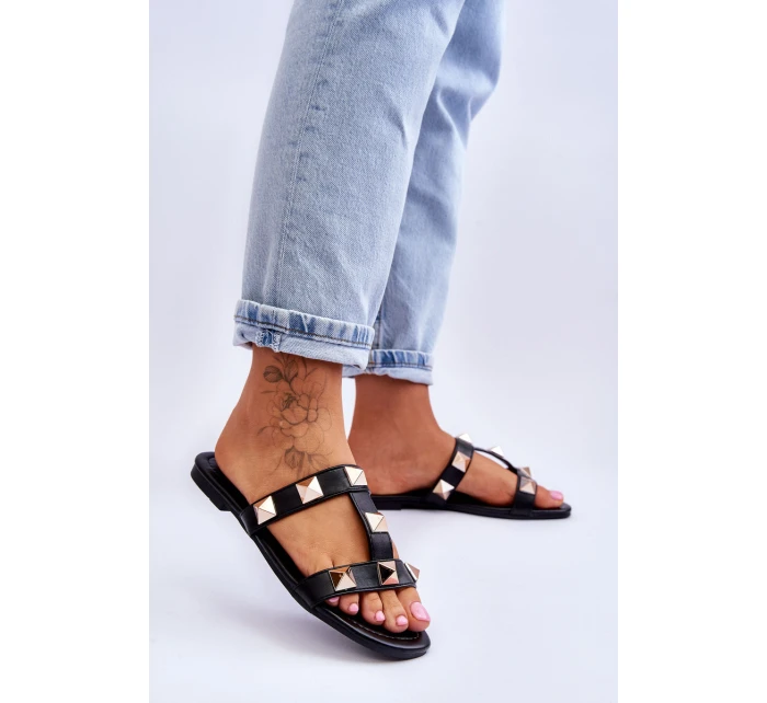 Dámské pantofle s velkými cvočky Černá model 21617996 - Boto Dámské pantofle s velkými cvočky Černá model 21617996 - Boto