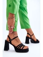 Dámské semišové sandály na platformě Černé model 21613994 - Boto Dámské semišové sandály na platformě Černé model 21613994 - Boto