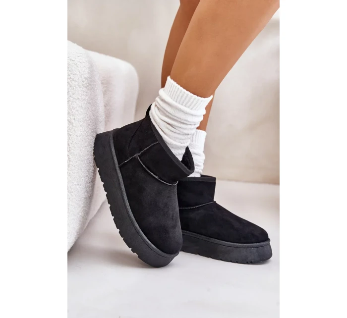 Nízké dámské sněhule na platformě zateplené kožíškem černé Saldren Nízké dámské sněhule na platformě zateplené kožíškem černé Saldren