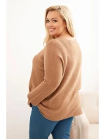 Dámský svetr plus size s lodičkovým výstřihem camelový