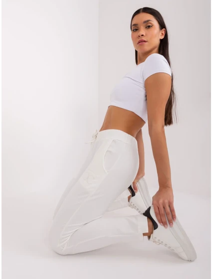 RV DR 9249.34P ecru tepláky RV DR 9249.34P ecru tepláky