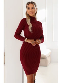 Elegantní vypasované svetrové šaty s bordó model 21787446 - numoco basic