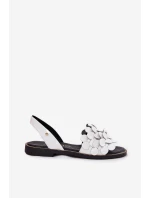 Kožené sandály na plochém podpatku bílé model 21694281 - Zazoo