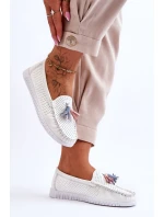 Dámské prolamované kožené mokasíny Bílé model 21618157 - EVENTO Dámské prolamované kožené mokasíny Bílé model 21618157 - EVENTO