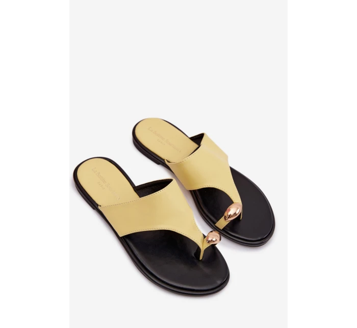 Dámské ploché eko kožené nazouváky se zlatým detailem Žluté Lavessa