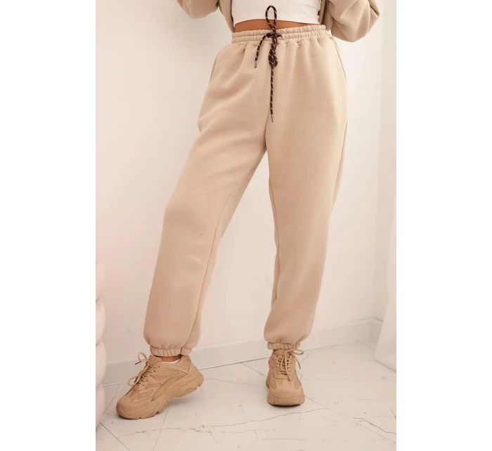 Dámský teplákový komplet model 21441636 z bavlny s kapucí béžový - K-Fashion Dámský teplákový komplet model 21441636 z bavlny s kapucí béžový - K-Fashion