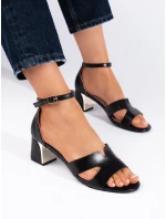 Jedinečné dámské černé sandály na širokém podpatku Jedinečné dámské černé sandály na širokém podpatku