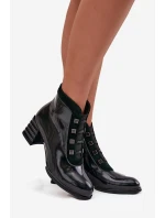 Lakované dámské kotníkové boty z přírodní kůže na podpatku model 21713856 tmavě zelené - D&A