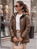 Kurtka damska przejściowa pikowana z kapturem brązowa model 22342176 - FashionStreet Kurtka damska przejściowa pikowana z kapturem brązowa model 22342176 - FashionStreet