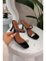 Dámské lodičky na jehlové podpatku s ozdobným detailem Černé Lorissa