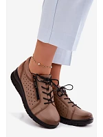 Kožené dámské polobotky na platformě model 22100867 Béžové - VINCEZA Kožené dámské polobotky na platformě model 22100867 Béžové - VINCEZA