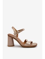 Kožené sandály na podpatku Maciejka 06029-25 Zlaté