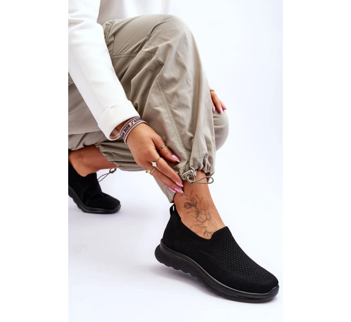 Dámské textilní nazouvací tenisky černé model 21618171 - EVENTO Dámské textilní nazouvací tenisky černé model 21618171 - EVENTO