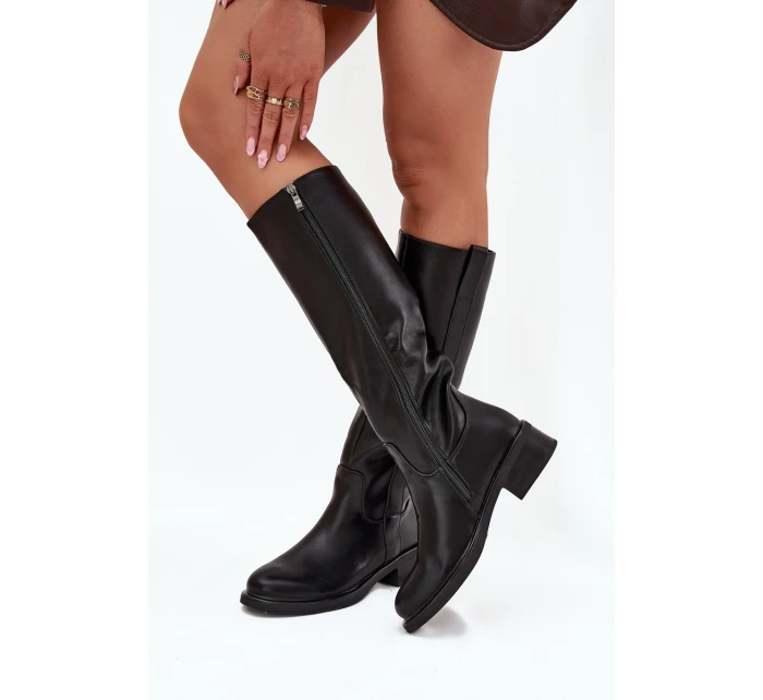 Dámské Černé Boty Na Nízkém Podpatku model 21704732 - Boto