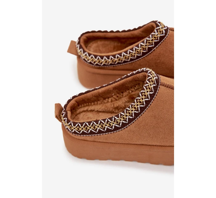 Dětské juniorská sněhule s výšivkou na platformě Camel Jolisse Dětské juniorská sněhule s výšivkou na platformě Camel Jolisse