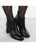 Elegantní černé kožené boty na jehlovém podpatku model 21905504 - JEZZI