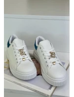 Nízké tenisky z eko kůže s odznaky bílo-modré Cillione Nízké tenisky z eko kůže s odznaky bílo-modré Cillione