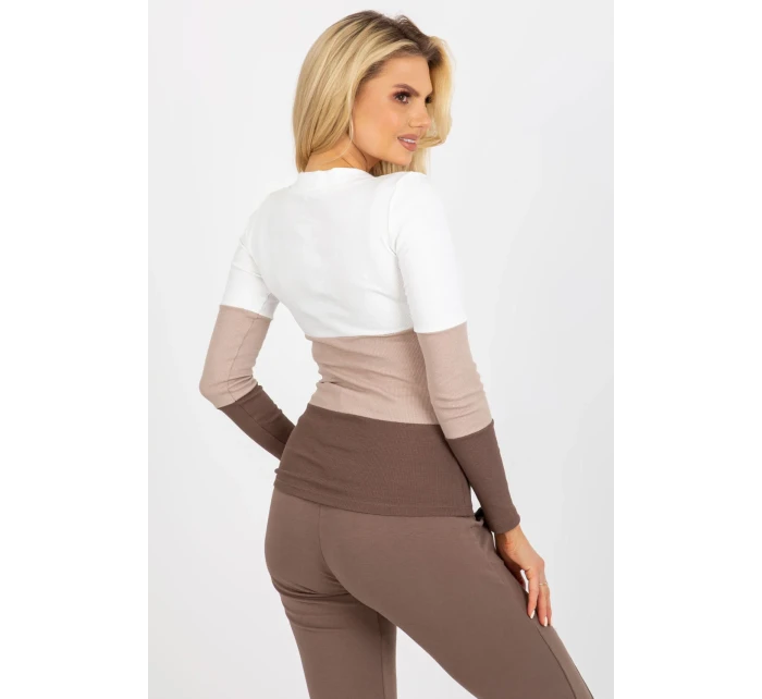 Halenka  model 174590 Rue Paris