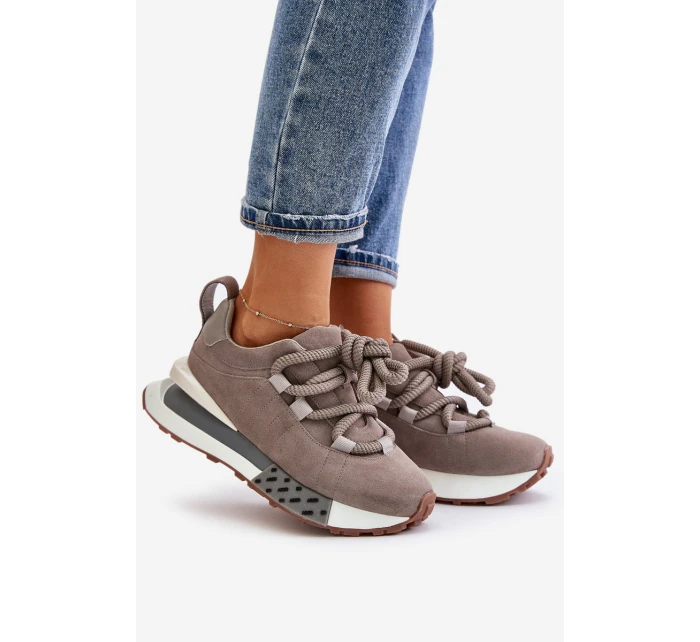 Semišové dámské sneakersy na platformě s tlustým šněrováním Artiker 54C1463 šedé Semišové dámské sneakersy na platformě s tlustým šněrováním Artiker 54C1463 šedé