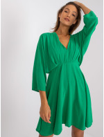 Zaynovy tmavě zelené volánové šaty