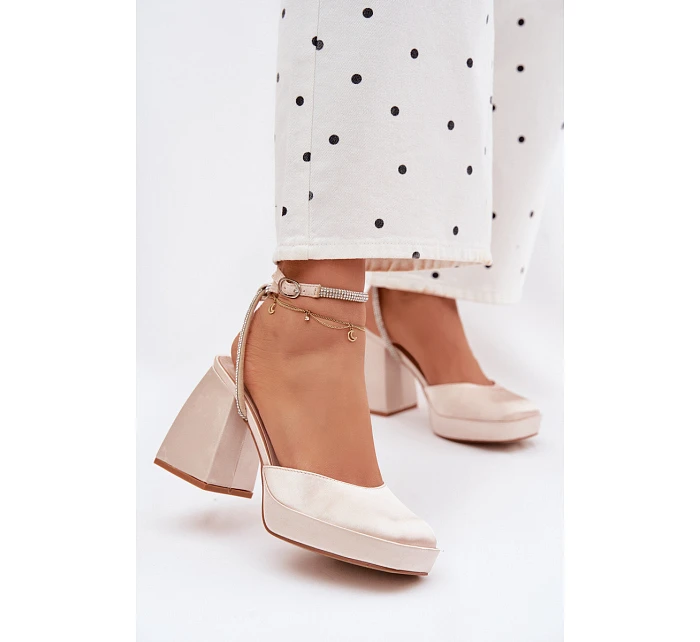 Dámské sandály na podpatku typu sloupek s páskem se šperky Zlaté Seraphina Dámské sandály na podpatku typu sloupek s páskem se šperky Zlaté Seraphina