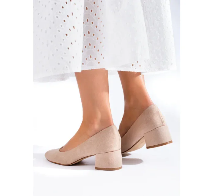 Zajímavé hnědé dámské lodičky na širokém podpatku Zajímavé hnědé dámské lodičky na širokém podpatku