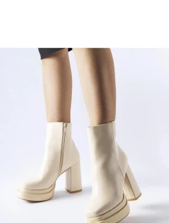 Boty na podpatku  model 204728 Solea