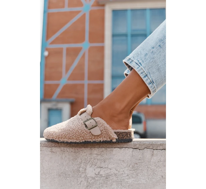 Klapki Damskie Z Futerkiem Typu Baranek Beżowe Lorivine