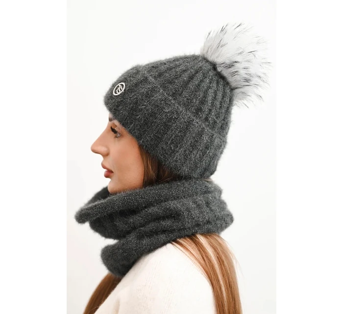 Dámský zimní komplet s bambulí a nákrčníkem grafitový