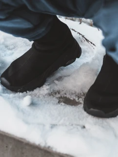 Dětské sportovní boty ze  černé model 21634684 - Boto