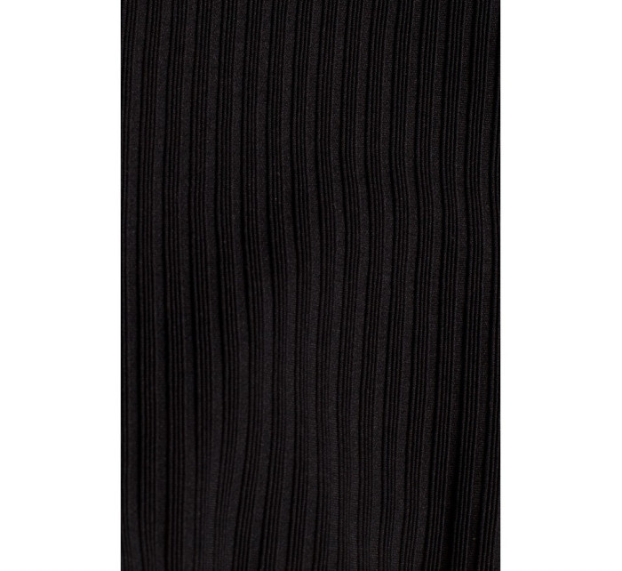 M542 Pletené šaty s rolákem - černé