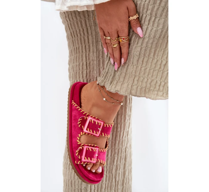 Dámské Pantofle S Přezkami A Dekorativním Fuchsie model 21696562 - Boto Dámské Pantofle S Přezkami A Dekorativním Fuchsie model 21696562 - Boto