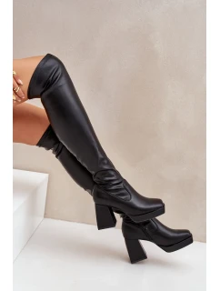 Přiléhavé kozačky nad kolena na podpatku černé Sanniraen