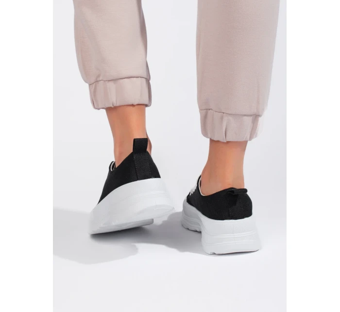 Stylové dámské černé tenisky bez podpatku Stylové dámské černé tenisky bez podpatku