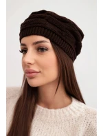 Dámská zimní čepice z vlny s ozdobným pletením a hnědá model 21878089 - K-Fashion Dámská zimní čepice z vlny s ozdobným pletením a hnědá model 21878089 - K-Fashion