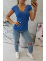 Halenka s krajkovým výstřihem chrpově modrá
