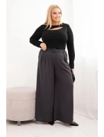 Dámské kalhoty Plus Size s širokou nohavicí a páskem grafitové Dámské kalhoty Plus Size s širokou nohavicí a páskem grafitové