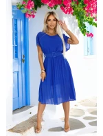 465-6 MIA Plisované šifonové midi šaty se širokým páskem - CHABROW 465-6 MIA Plisované šifonové midi šaty se širokým páskem - CHABROW