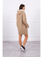 Oversize velbloudí šaty s kapucí