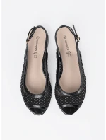 Moderní černé dámské  sandály Obcas