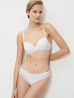 Triumph - Lovely Micro Push-up: Tvarující pohodlí s krajkovým lemem Triumph