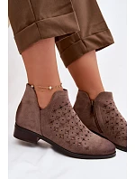 Dámské perforované kotníkové boty na nízkém podpatku Vinceza 58626 tmavě béžové Dámské perforované kotníkové boty na nízkém podpatku Vinceza 58626 tmavě béžové